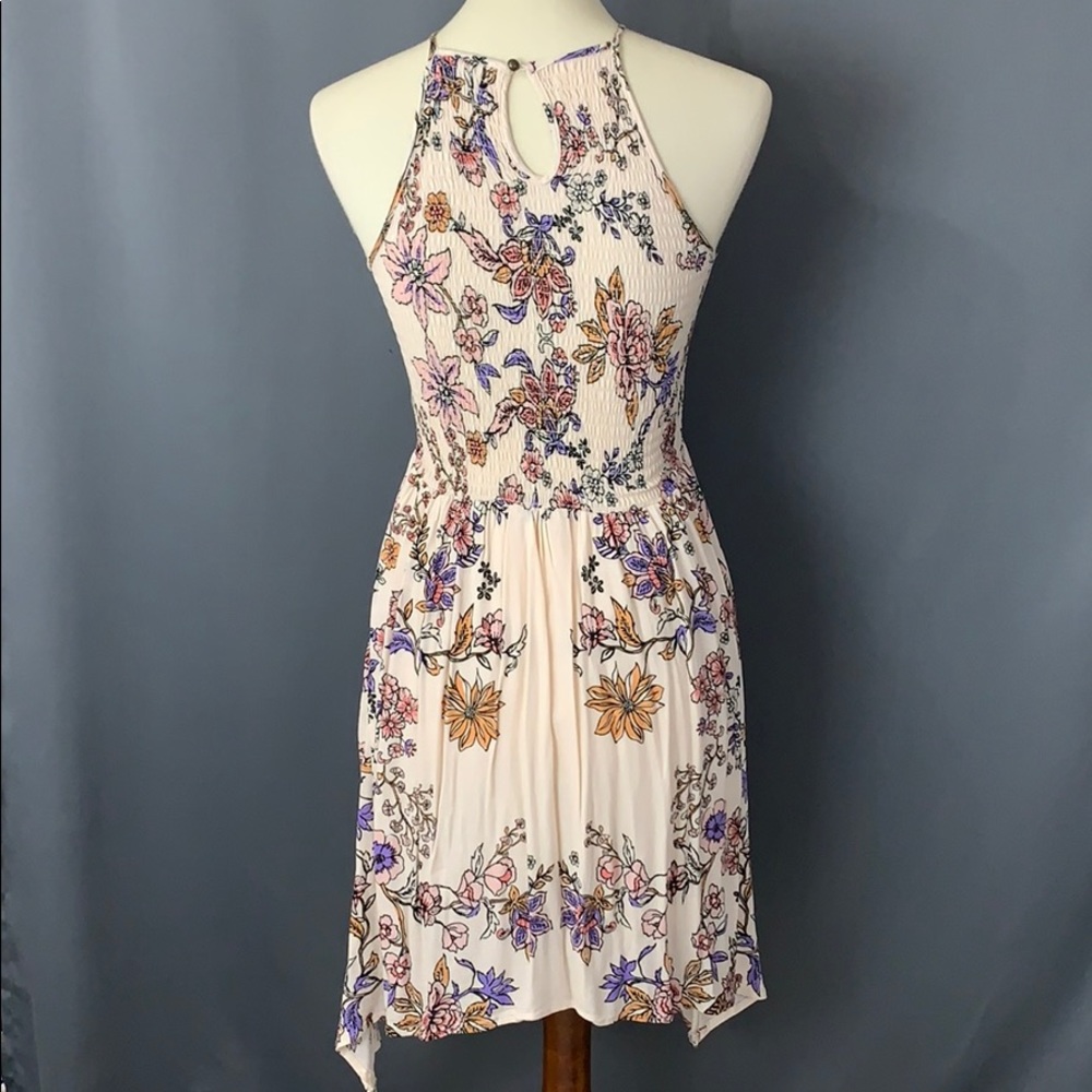High neck dress - Picture 6 of 7